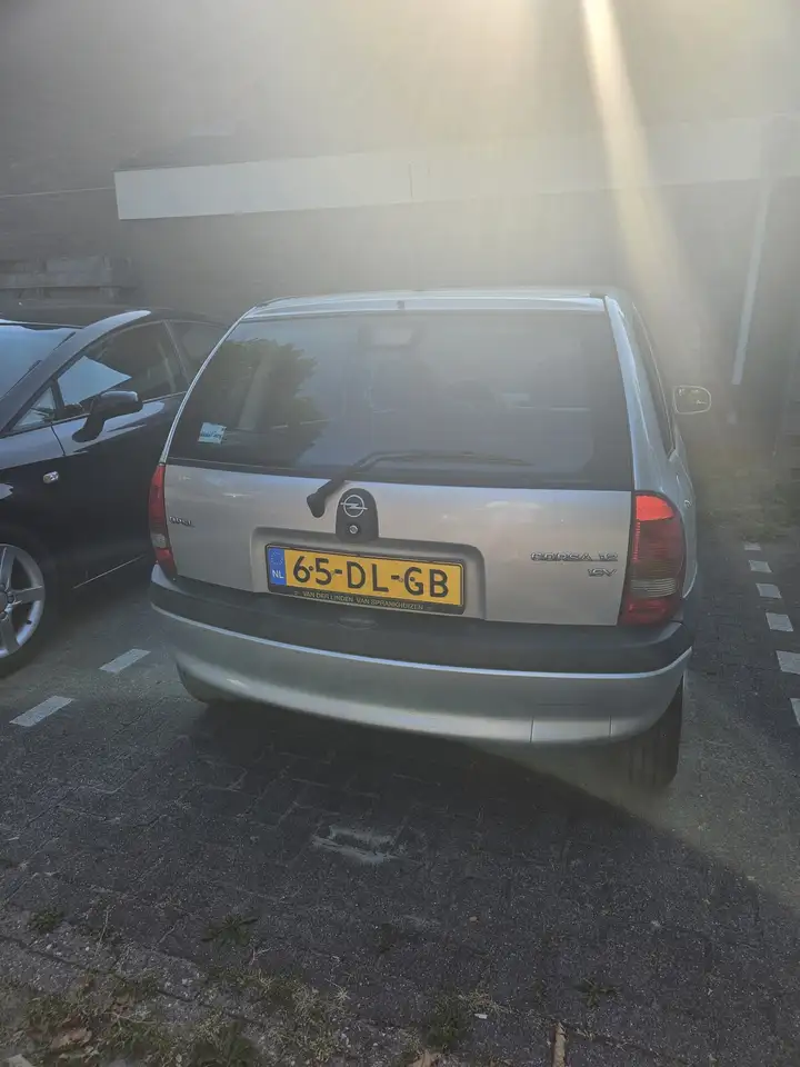 Opel Corsa 16V Edition 100, foto 7