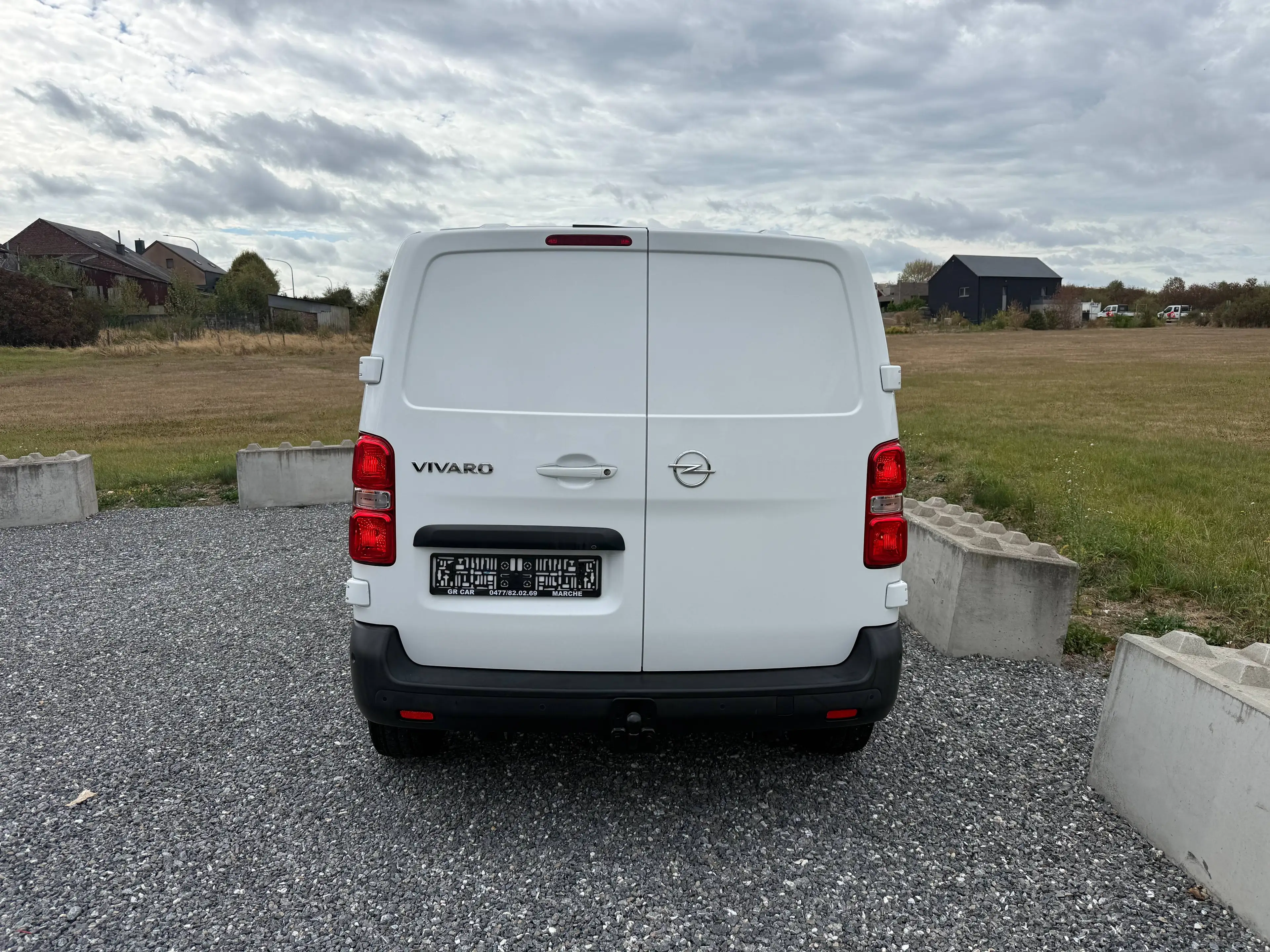 Peugeot Expert 2.0L L2 **Automatique Full options 16.500eHTVA** — photo 5