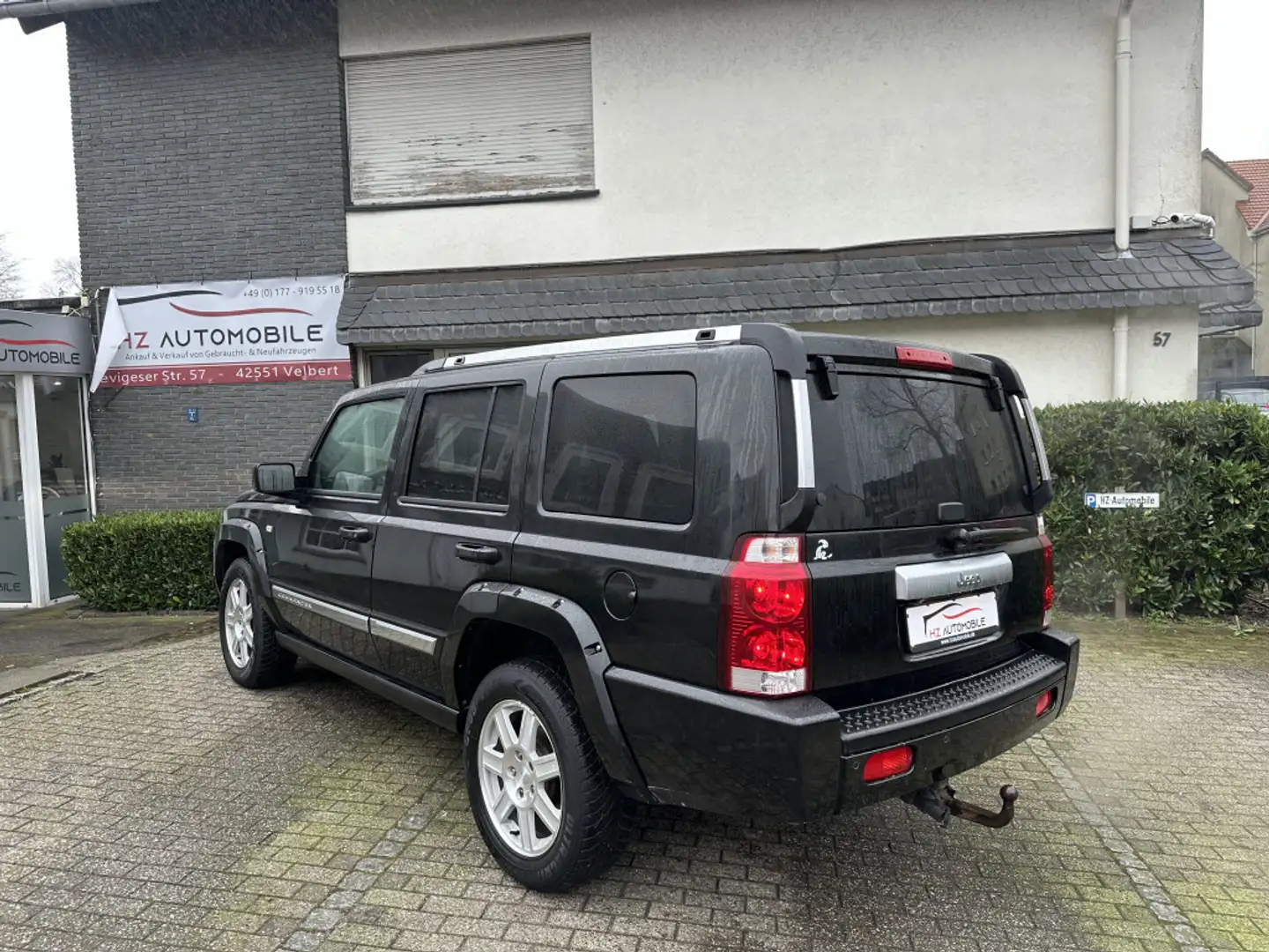 Jeep Commander 3.0 V6 CRD Overland*7-SITZ*AHK*S.DACH Fekete - 2