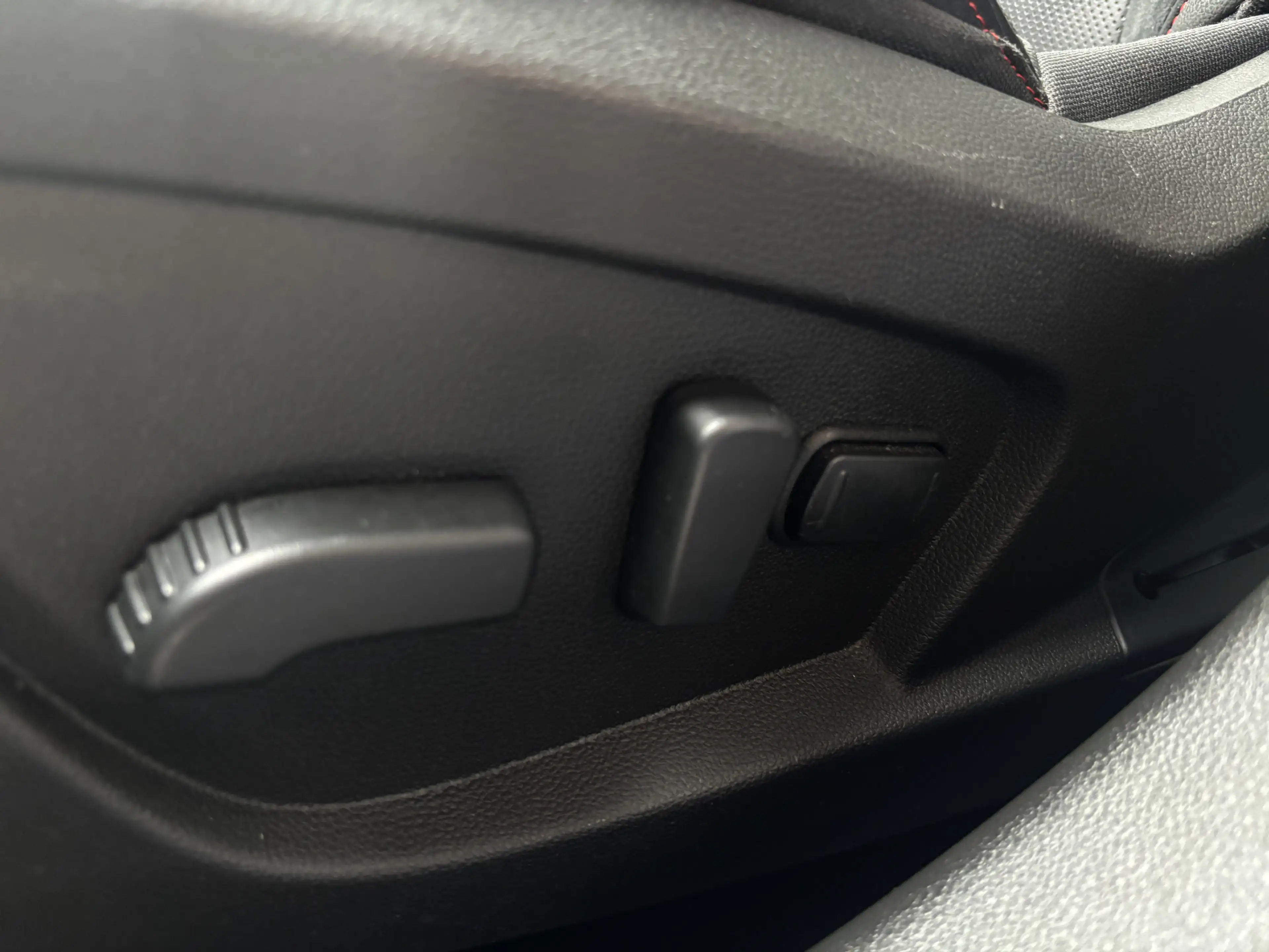 Renault Arkana 1.3 mild hybrid 160 R.S. line Pano 360 camera — photo 6
