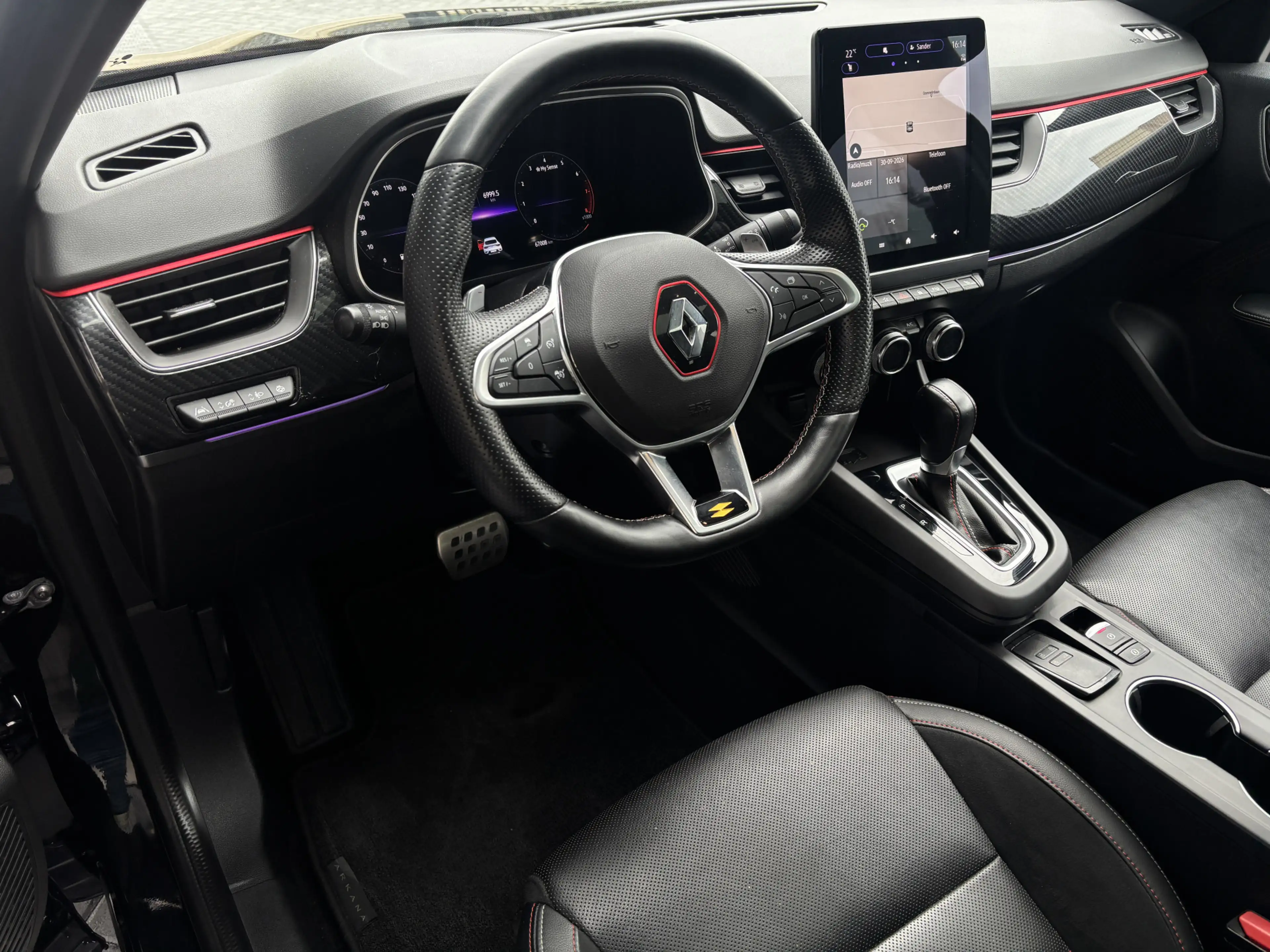 Renault Arkana 1.3 mild hybrid 160 R.S. line Pano 360 camera — photo 4