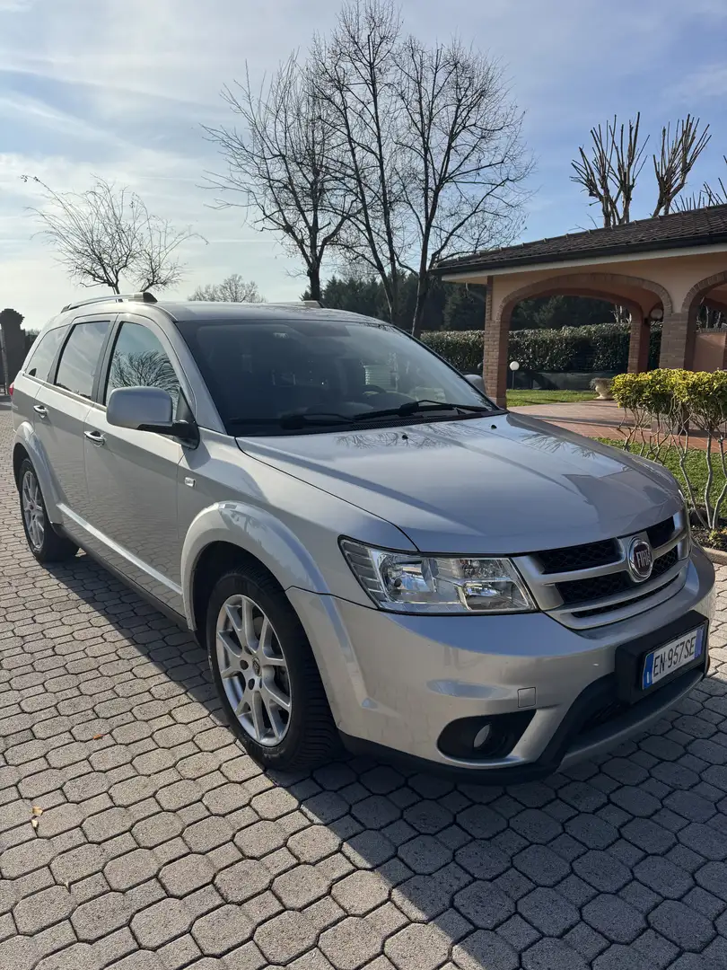 Fiat Freemont 2.0 mjt 16v Lounge 4x4 170cv auto Argento - 1
