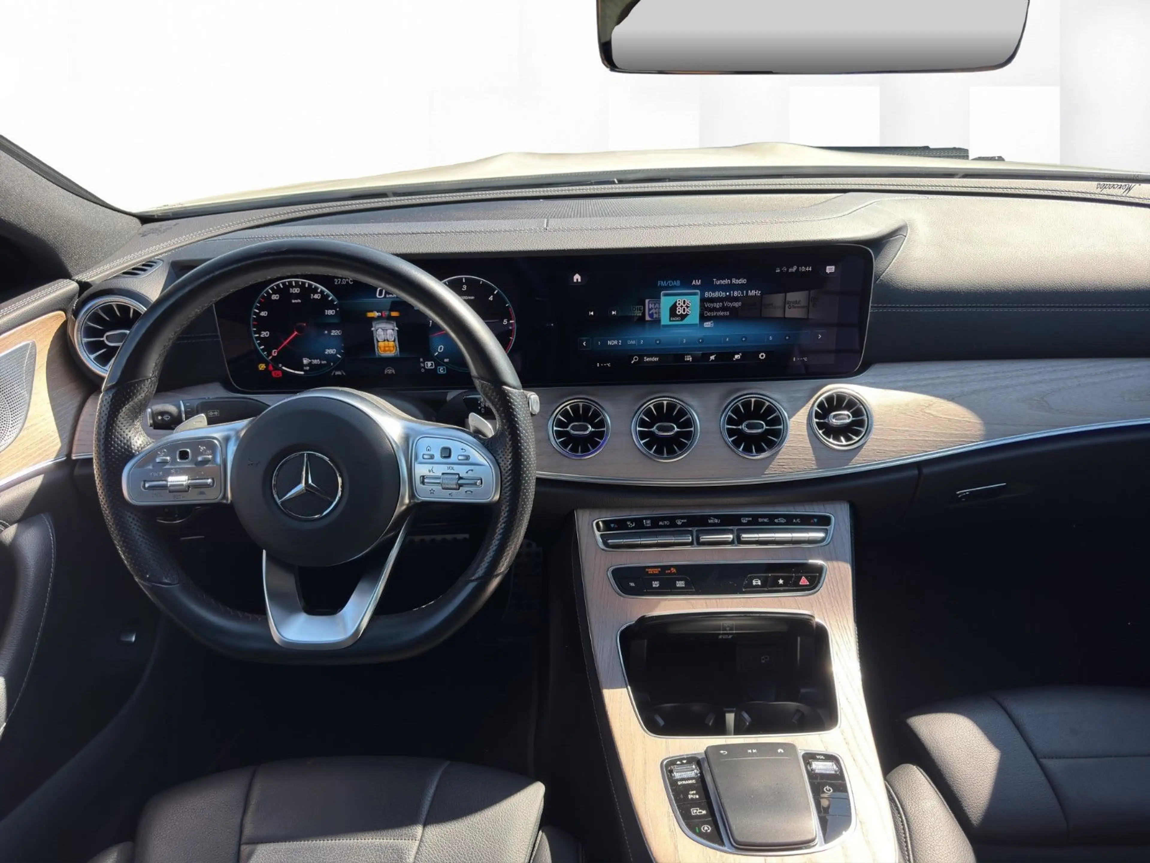 Mercedes-Benz CLS 400 d AMG Burmester|PANO|AHK|DISTR|WIDE|VOLL — photo 11