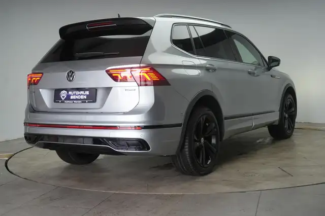 Volkswagen Tiguan Allspace view 5