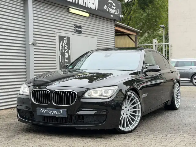 BMW 750