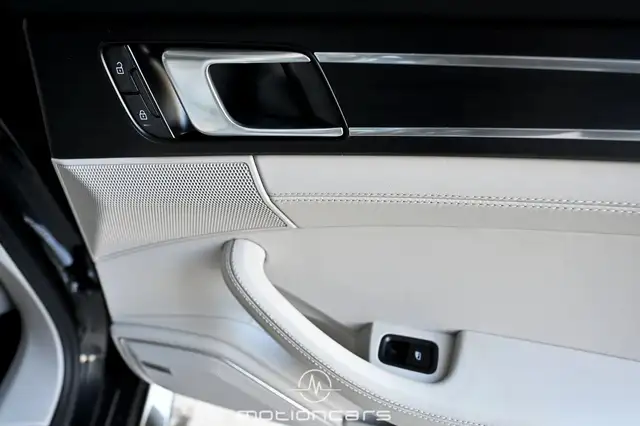 Porsche Panamera Sport Turismo 2.9 E-Hybrid VOLL Approved 03/28 Ansicht 31