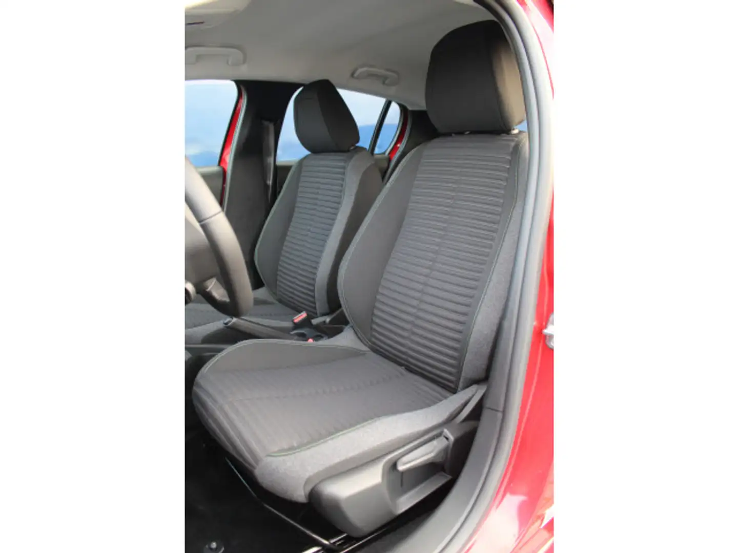 Peugeot 208 Active | Carplay | Led | Dab | Cruise | PDC achter Rouge - 2