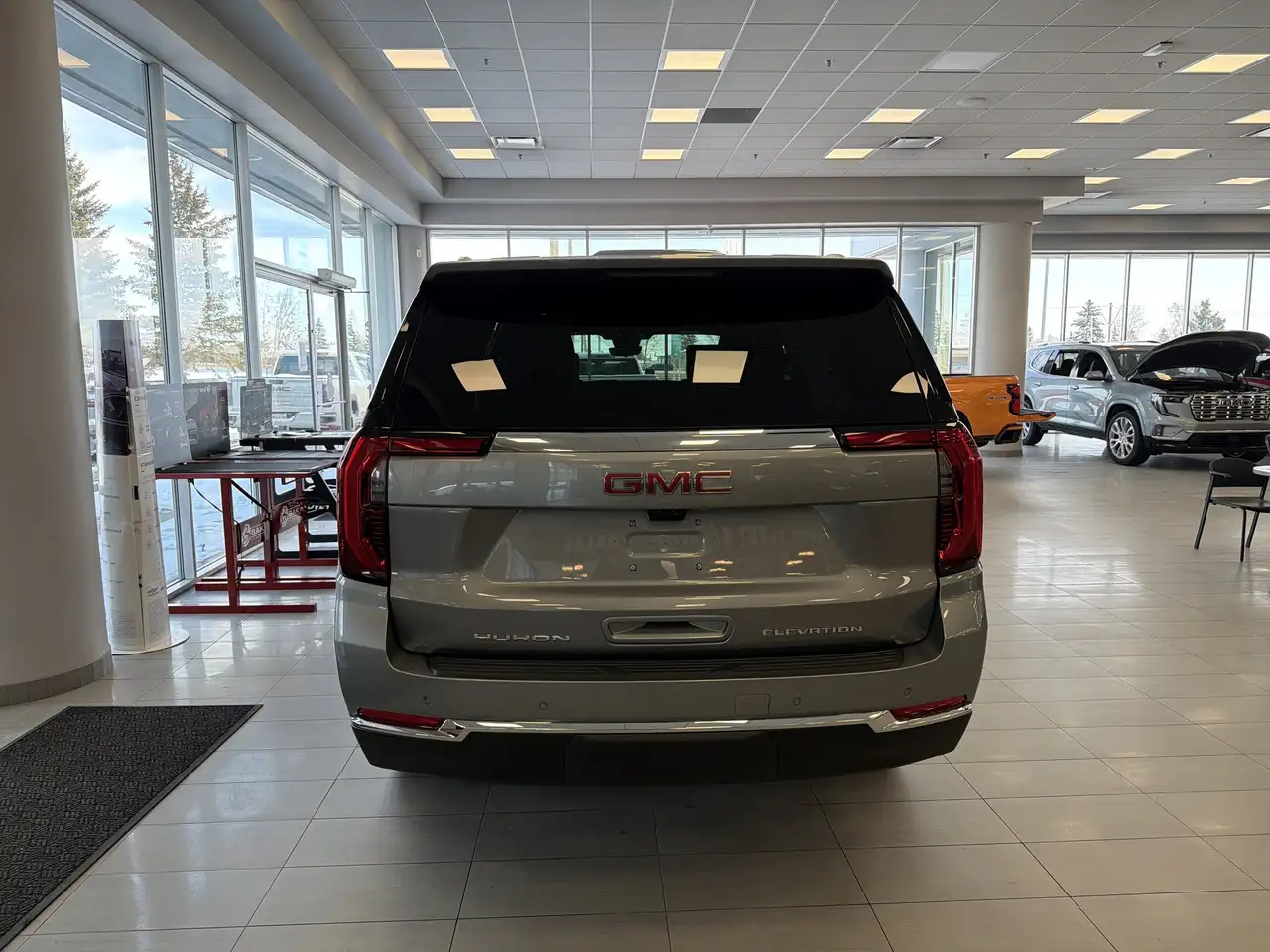 GMC Yukon снимка GMC Yukon