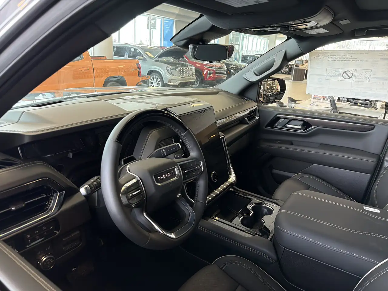 GMC Yukon снимка GMC Yukon