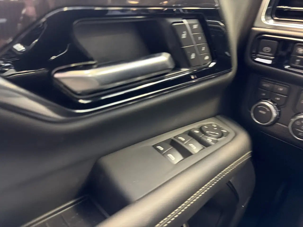 GMC Yukon снимка GMC Yukon