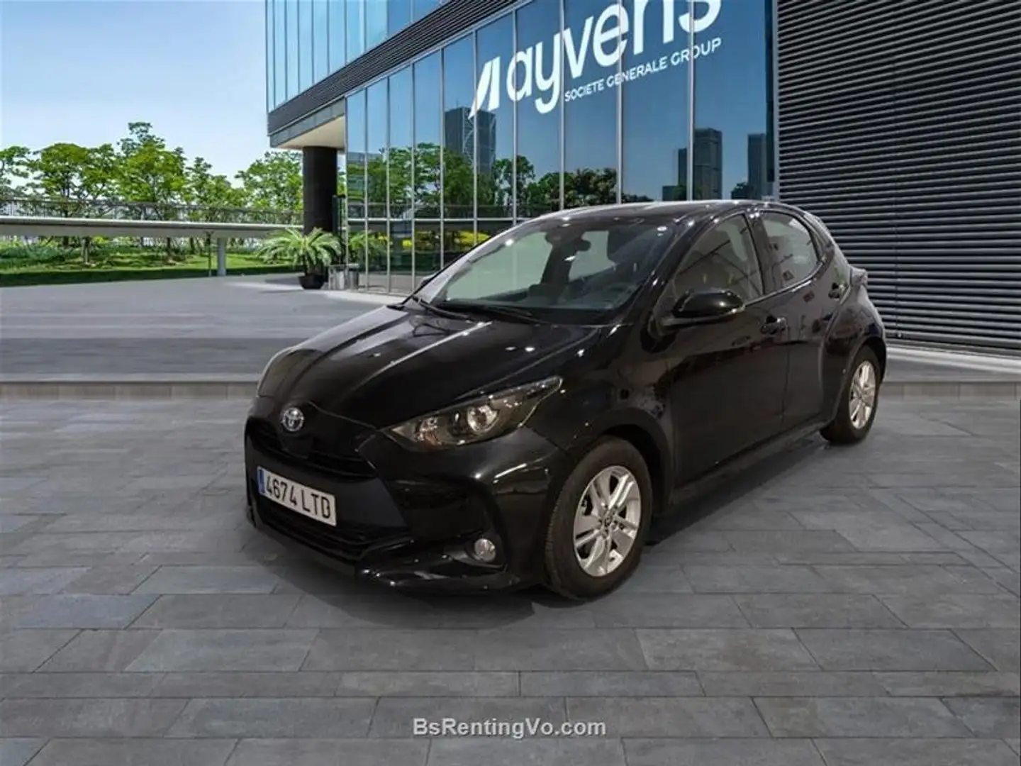 Toyota Yaris 1.5 120H Business Plus - 1
