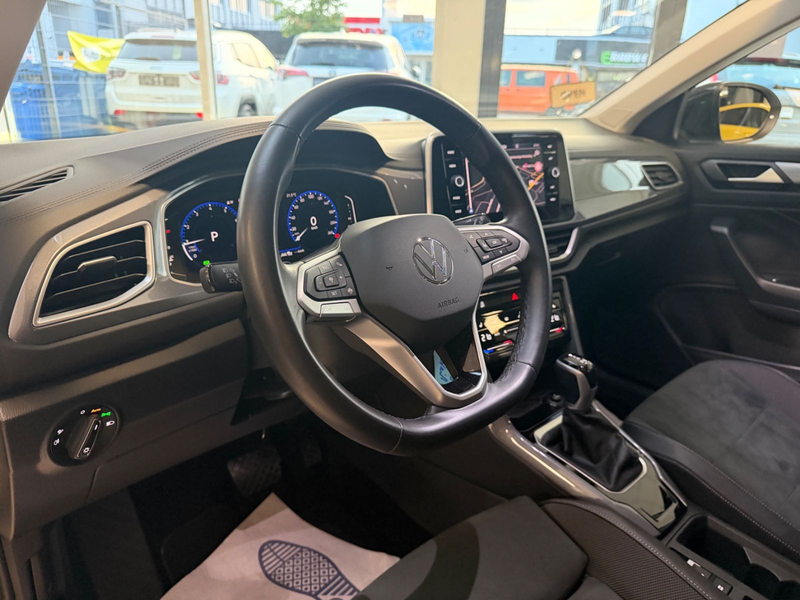 Volkswagen T-Roc 1.5 TSI Style DSG LED ACC NAVI AHK MASSAGE — photo 20
