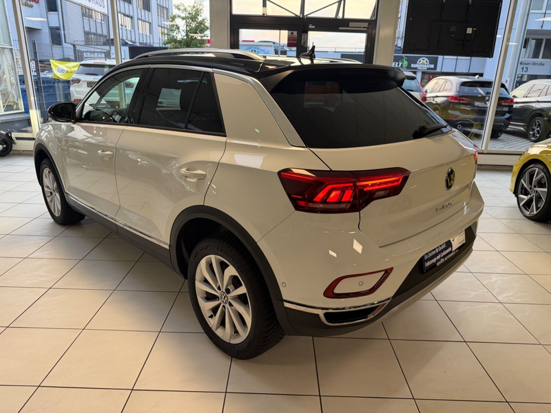 Volkswagen T-Roc 1.5 TSI Style DSG LED ACC NAVI AHK MASSAGE — photo 7