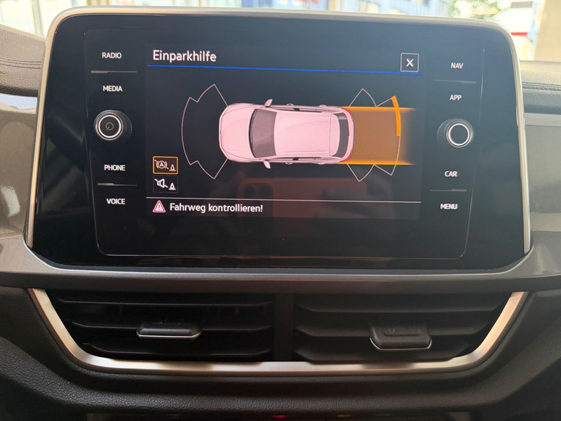 Volkswagen T-Roc 1.5 TSI Style DSG LED ACC NAVI AHK MASSAGE — photo 27