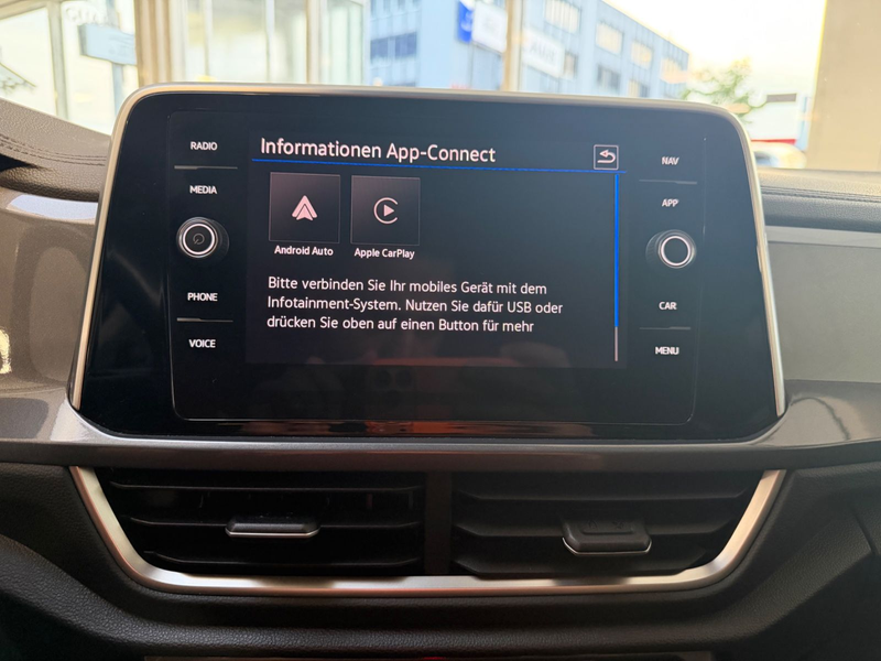Volkswagen T-Roc 1.5 TSI Style DSG LED ACC NAVI AHK MASSAGE — photo 30