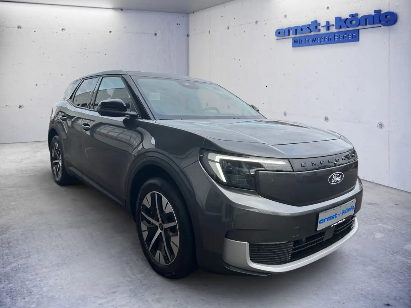 Ford Explorer Dual-Elektromotor Extend. Range AWD 79kWh Explorer Grau - 2