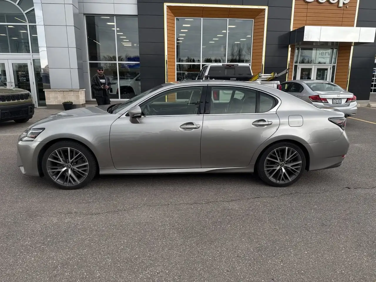 Lexus GS снимка Lexus GS
