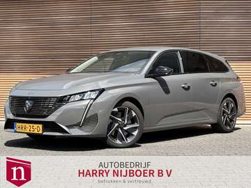 SW 1.6 Plug-in Hybrid 180 Allure Avantage Camera /