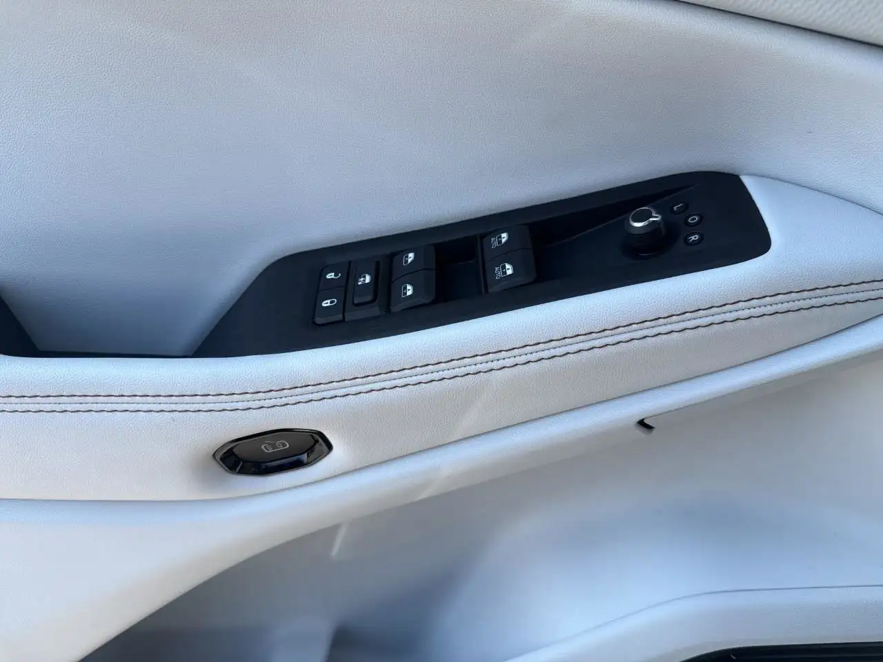 Jeep Cherokee снимка Jeep Cherokee