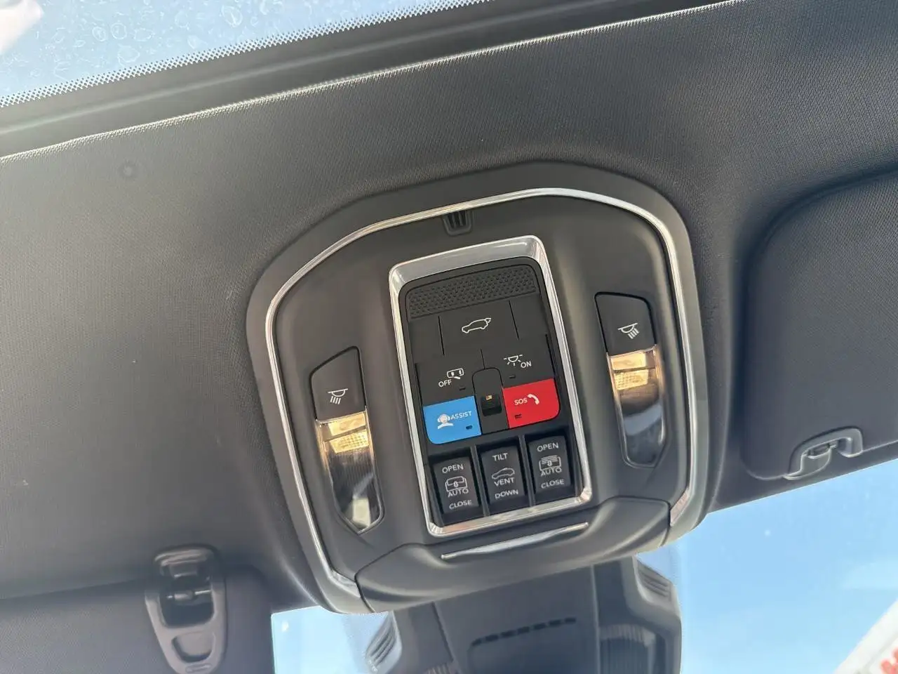 Jeep Cherokee снимка Jeep Cherokee