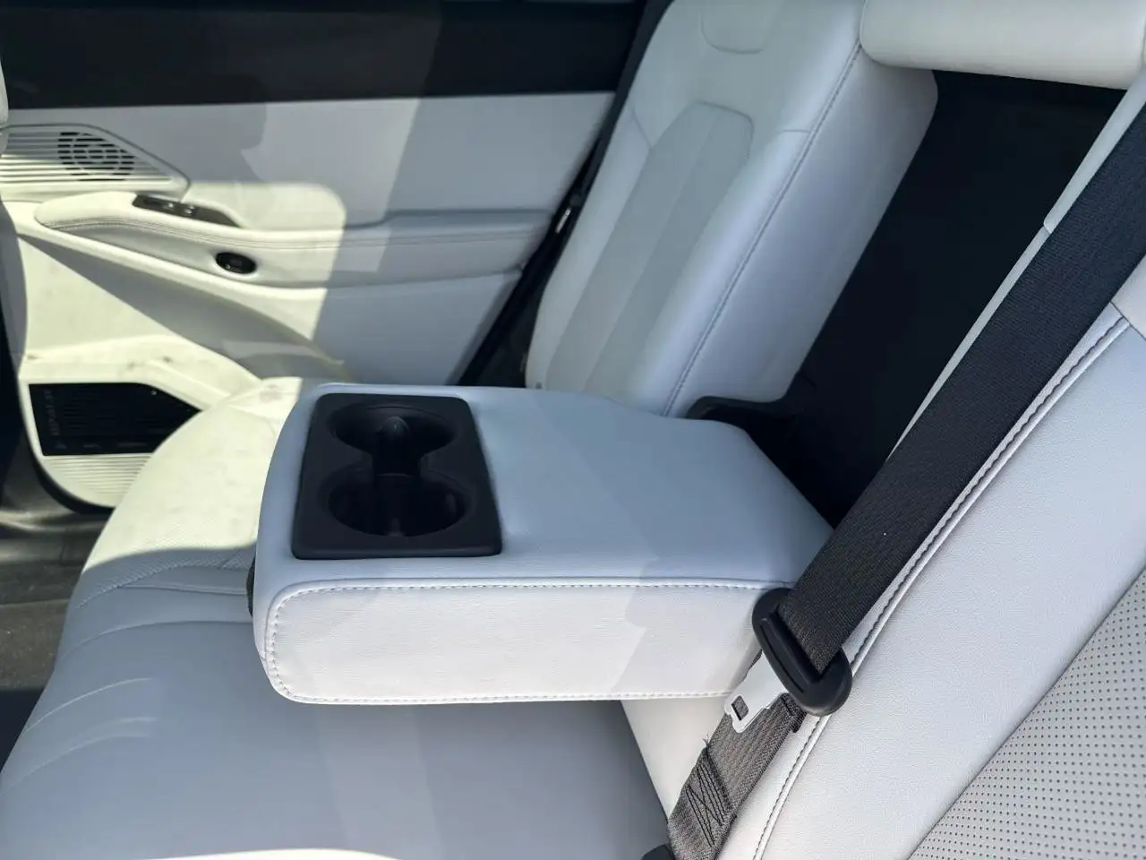 Jeep Cherokee снимка Jeep Cherokee