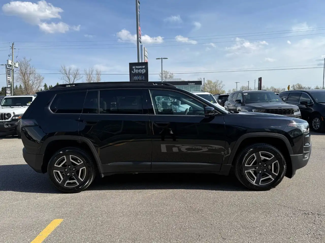 Jeep Cherokee снимка Jeep Cherokee