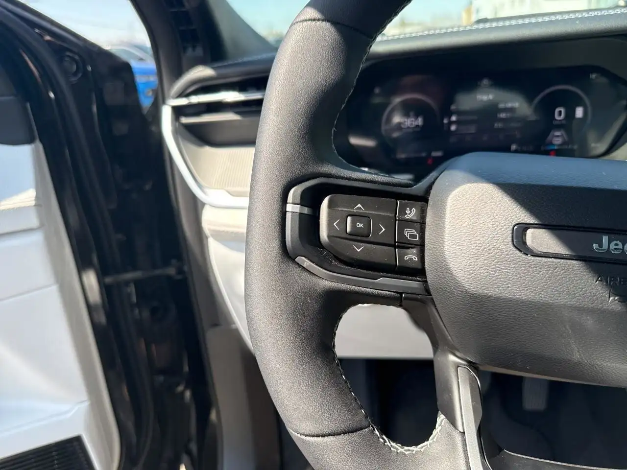 Jeep Cherokee снимка Jeep Cherokee