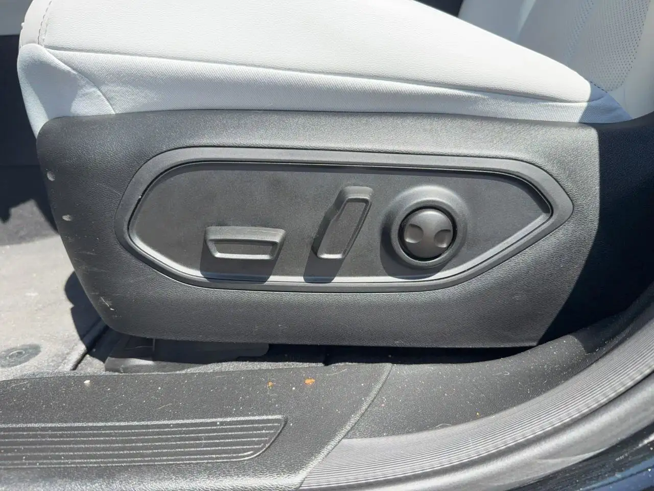Jeep Cherokee снимка Jeep Cherokee