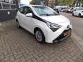 Toyota Aygo 1.0 VVT-i x-play Automaat Camera Airco Elek Pakket Wit - thumbnail 4