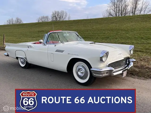 Ford Thunderbird | 1957 | Route 66 Auctions