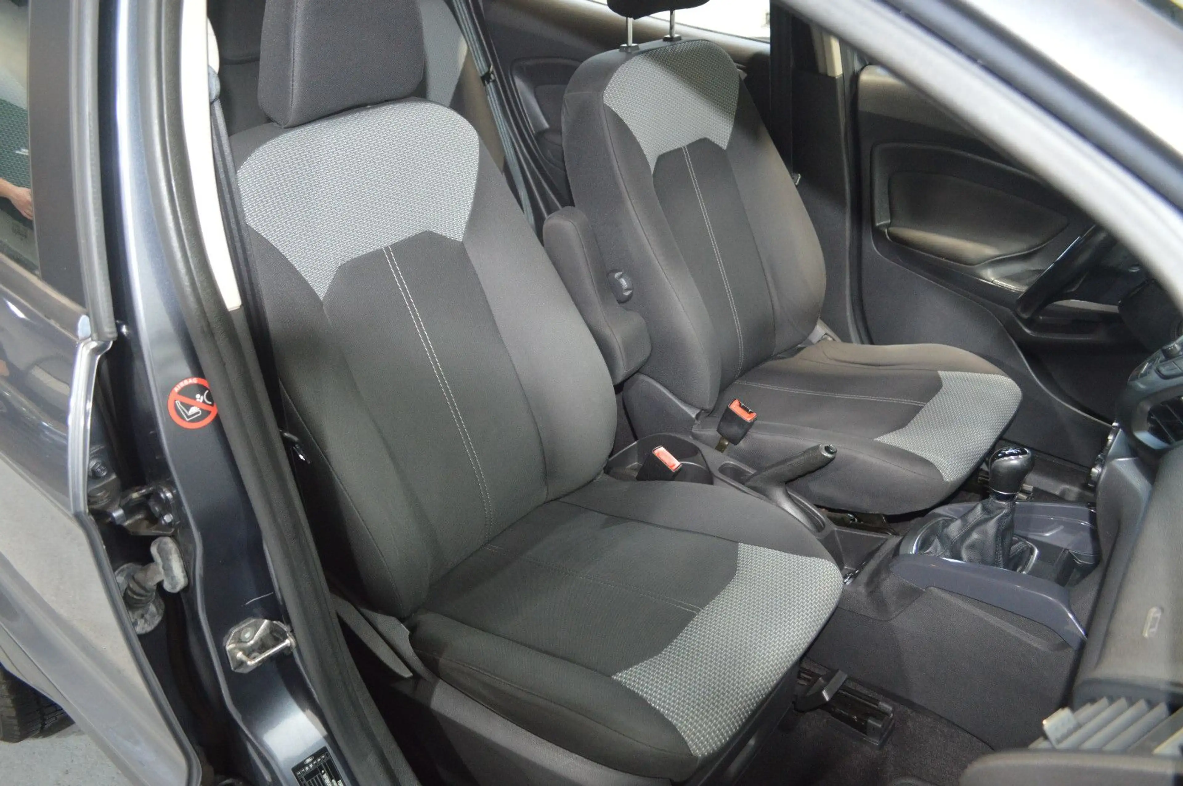 Ford EcoSport Trend *Anhängerkupplung* — photo 3