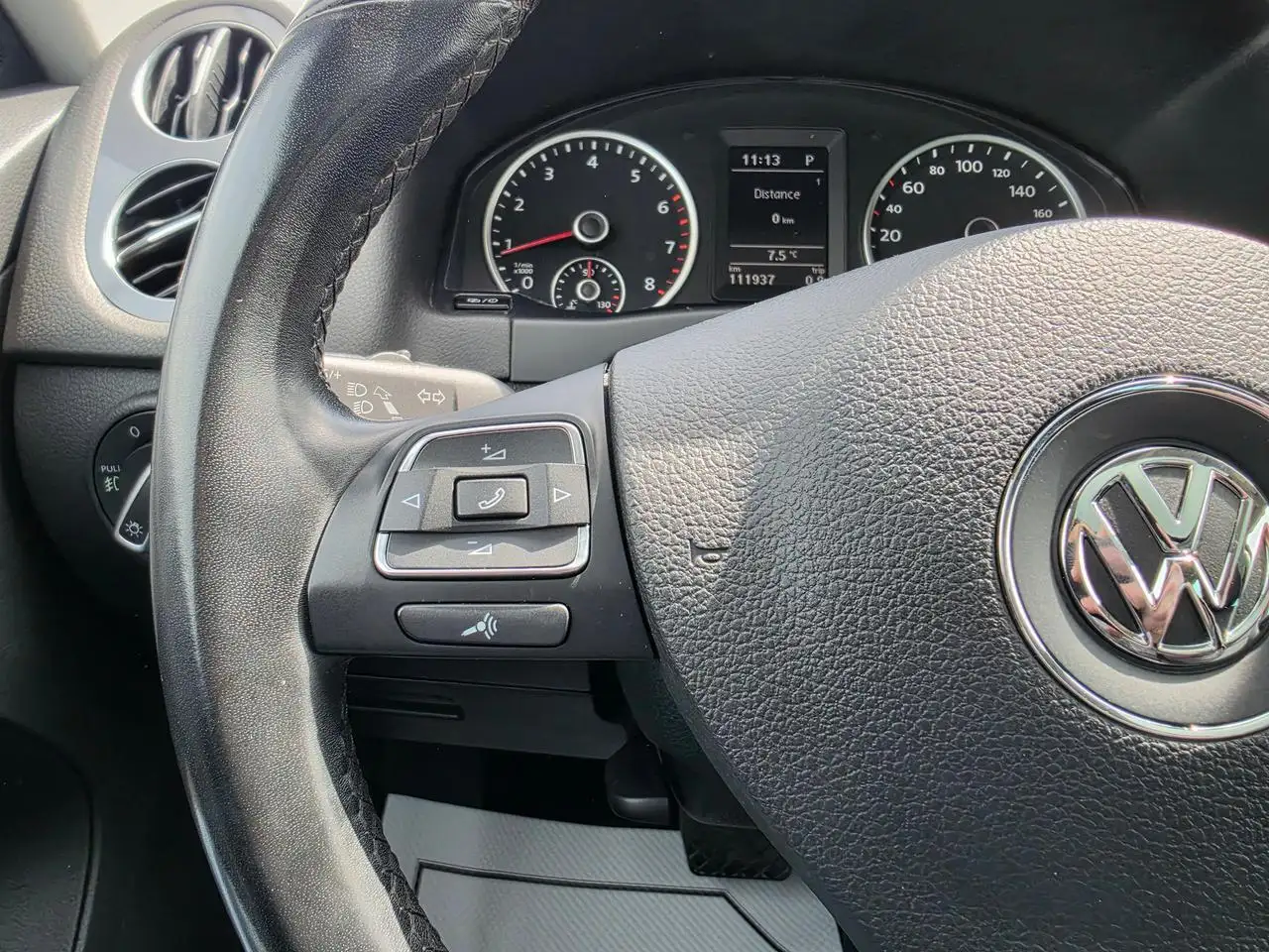Volkswagen Tiguan снимка Volkswagen Tiguan