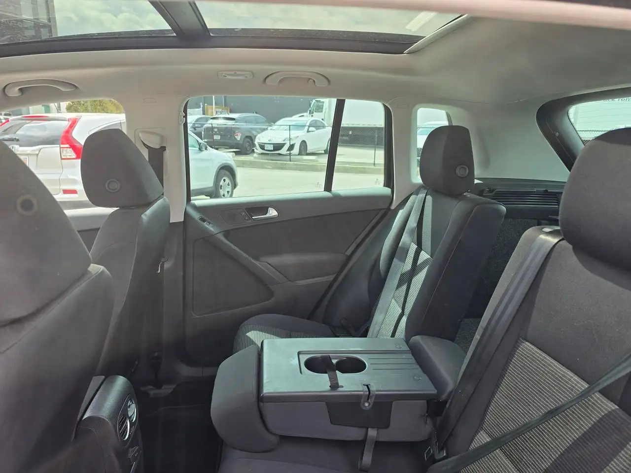 Volkswagen Tiguan снимка Volkswagen Tiguan
