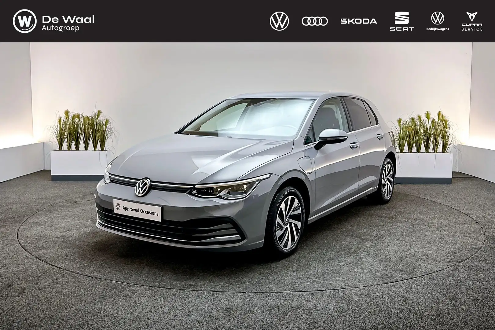 Volkswagen Golf 1.4 204pk DSG eHybrid Style | AppleCarplay/Android Gris - 1