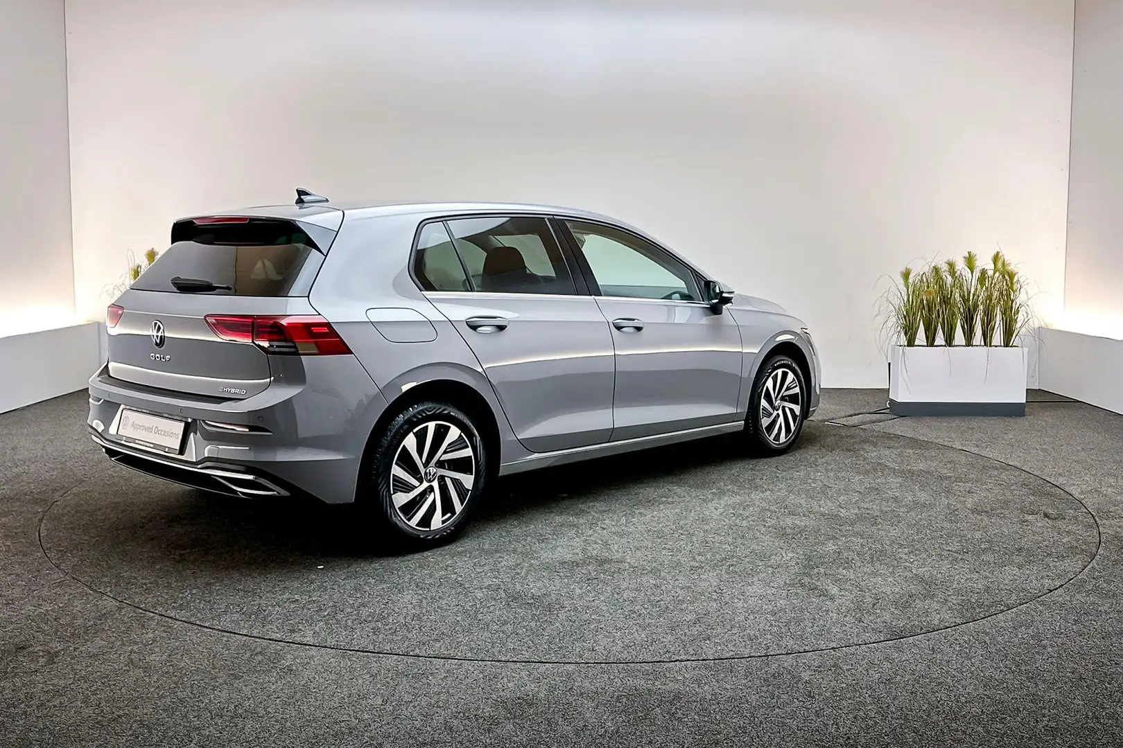 Volkswagen Golf 1.4 204pk DSG eHybrid Style | AppleCarplay/Android Gris - 2