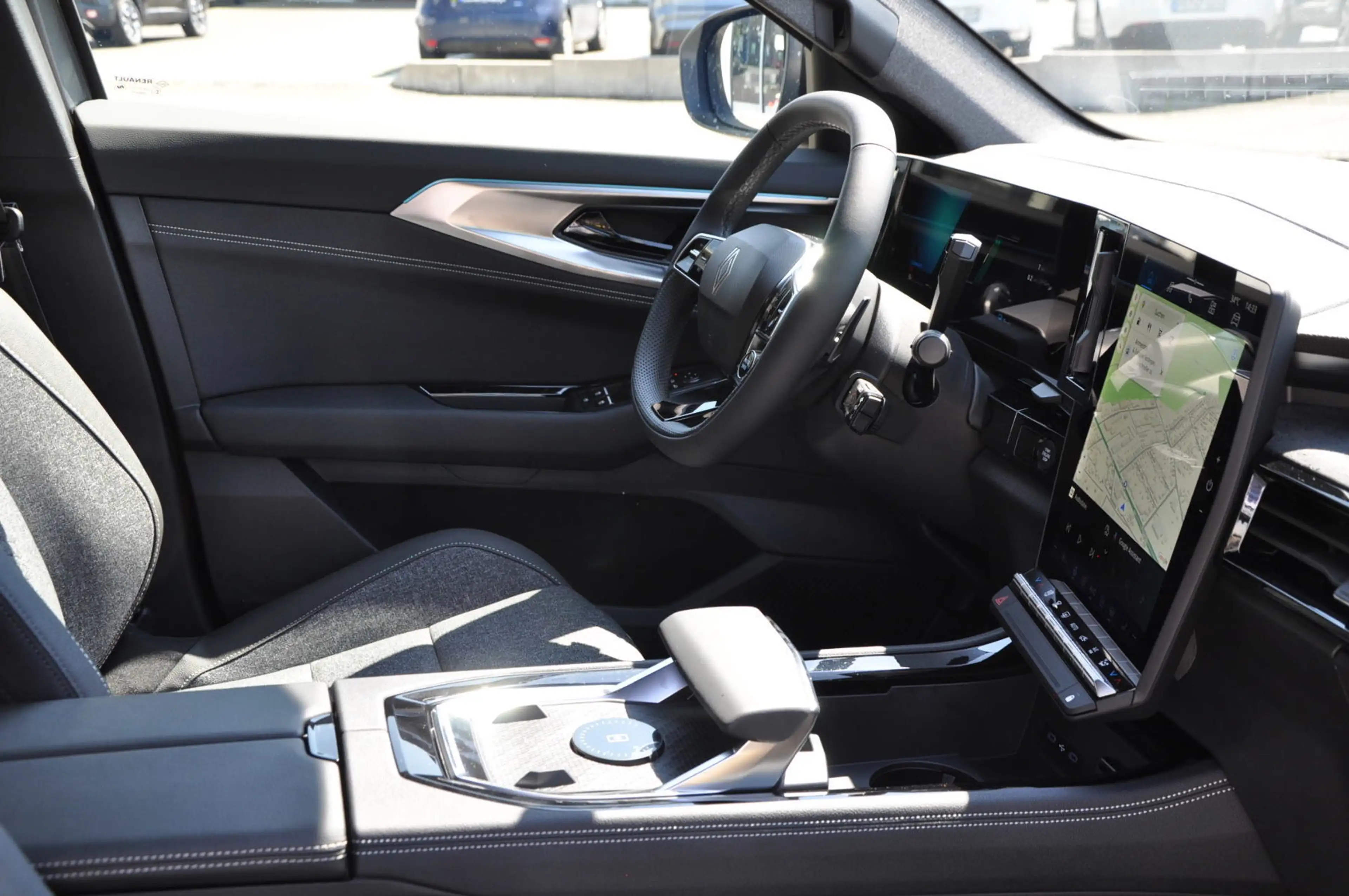 Renault Rafale Techno Full Hybrid E-Tech 200 *PDC*NAVI* — photo 12