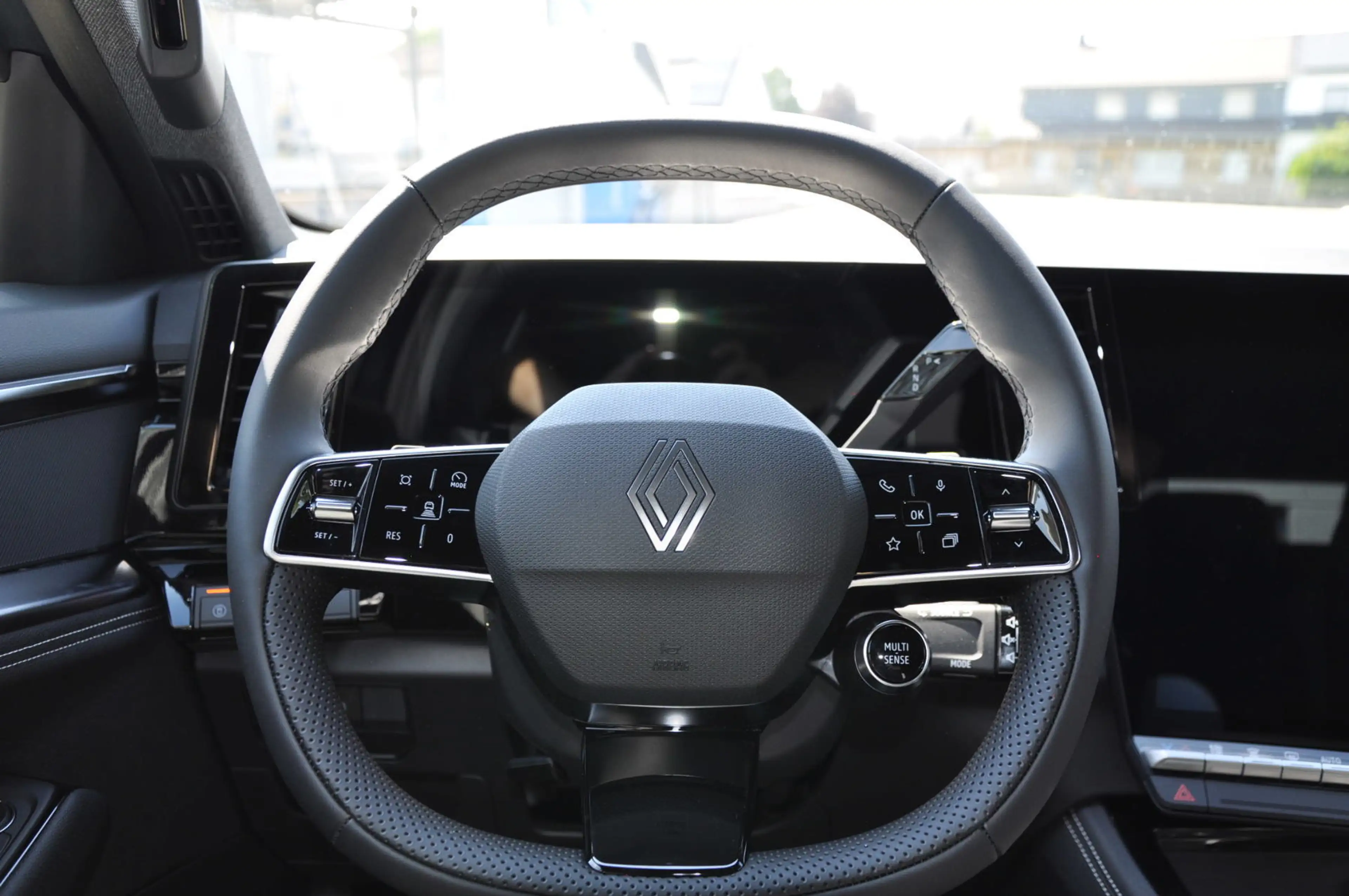 Renault Rafale Techno Full Hybrid E-Tech 200 *PDC*NAVI* — photo 15