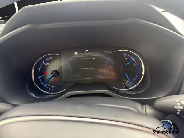 Toyota RAV4 view 18