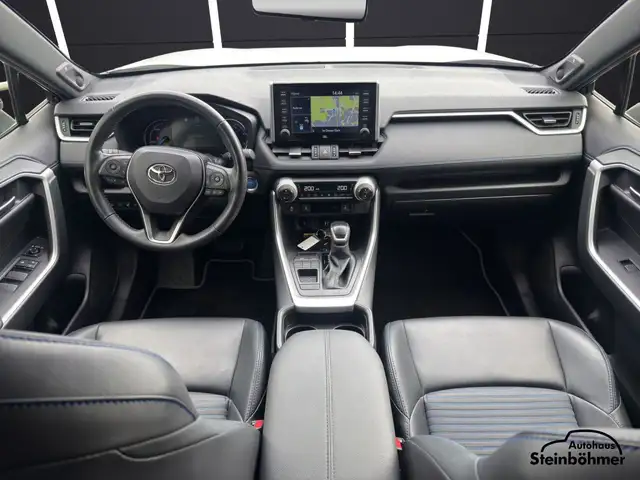 Toyota RAV4 view 19