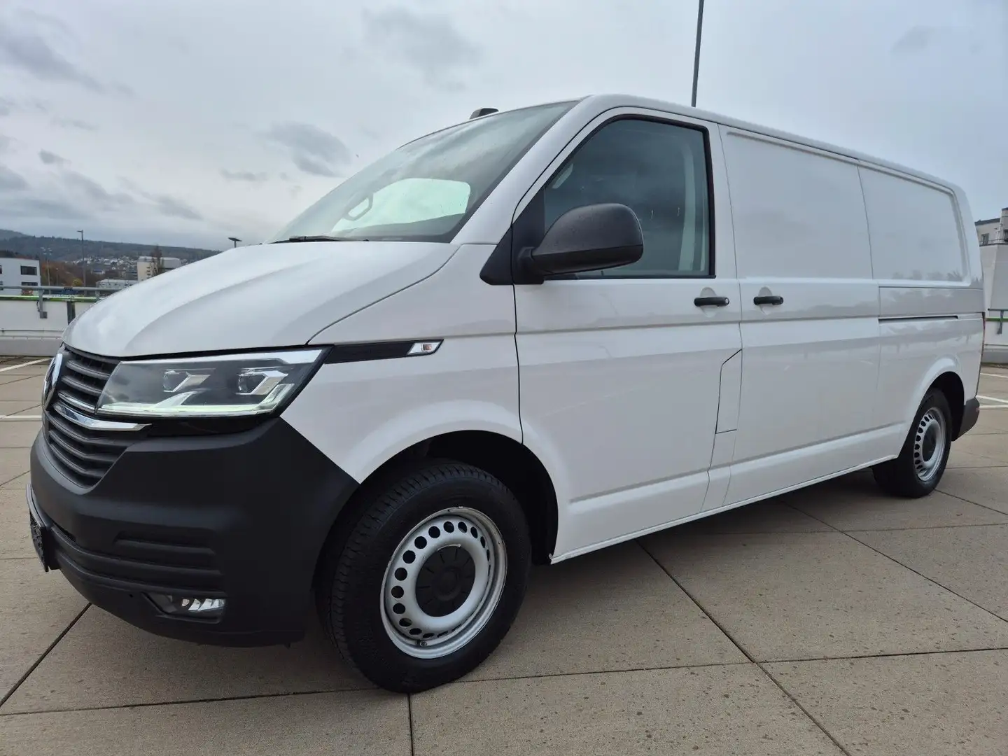Volkswagen T6.1 lang Standheizung 4MOTION DSG Zahnr.Neu Blanco - 1