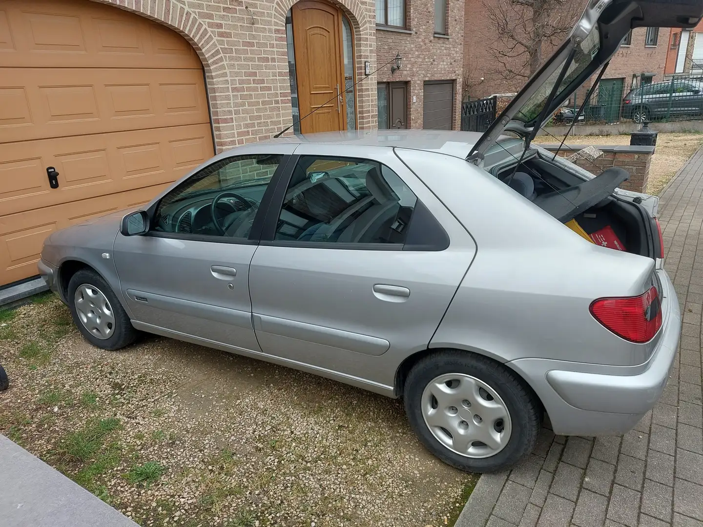 Citroen Xsara 1.9 Turbo Plaisir srebrna - 1