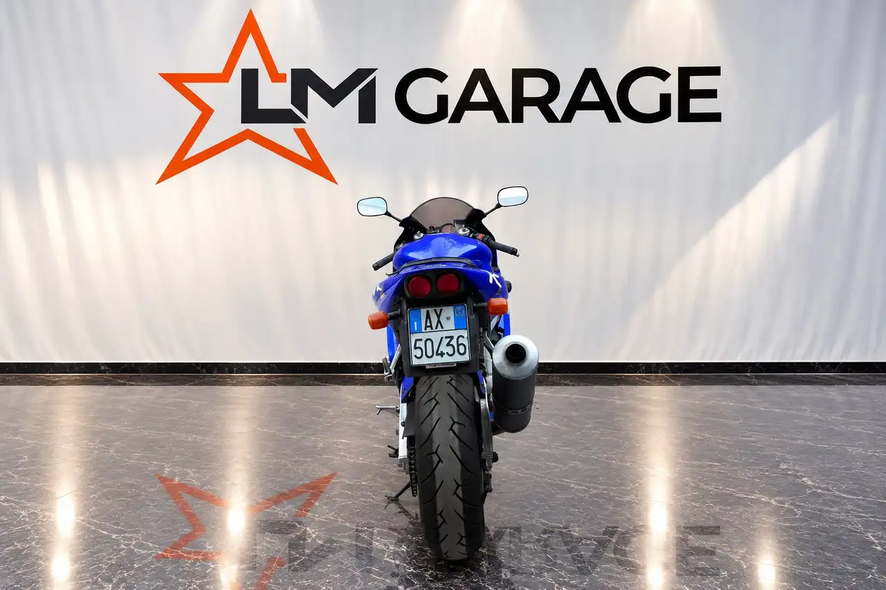 Yamaha YZF-R1