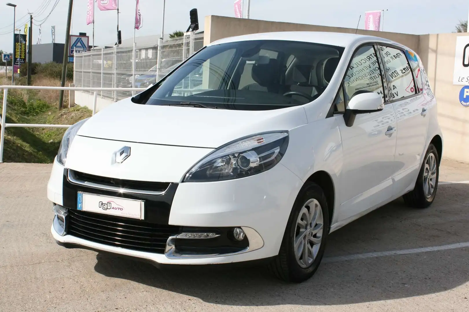Renault Scenic 1.5 DCI 110CH ENERGY BUSINESS ECO² Blanc - 1