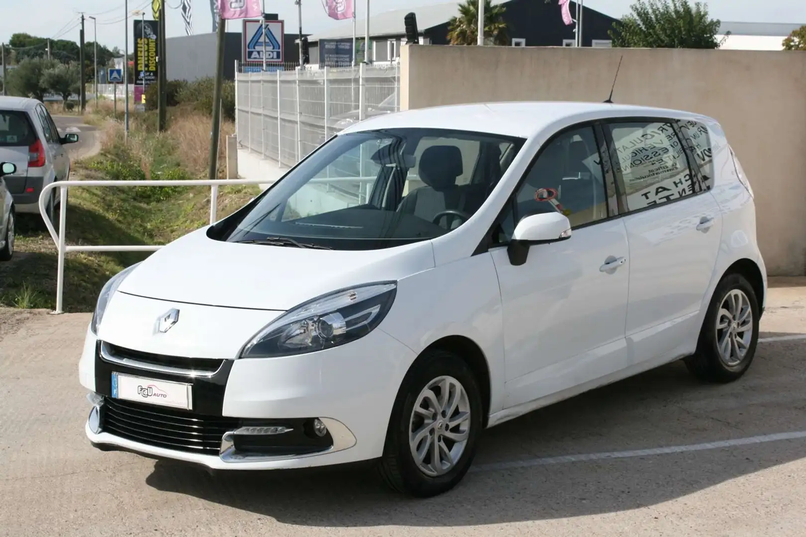 Renault Scenic 1.5 DCI 110CH ENERGY BUSINESS ECO² Blanc - 2