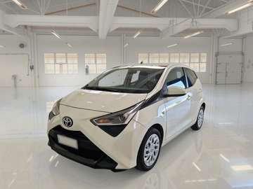 1.0 VVT-I X-BUSINESS MMT 5 PORTE BERLINA