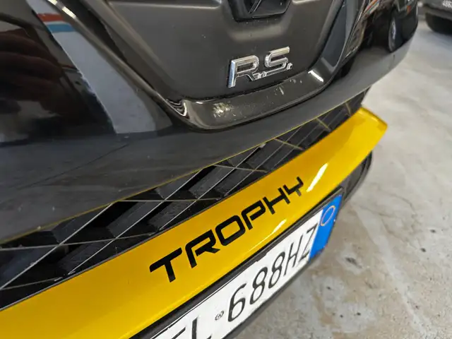 Renault Clio view 8