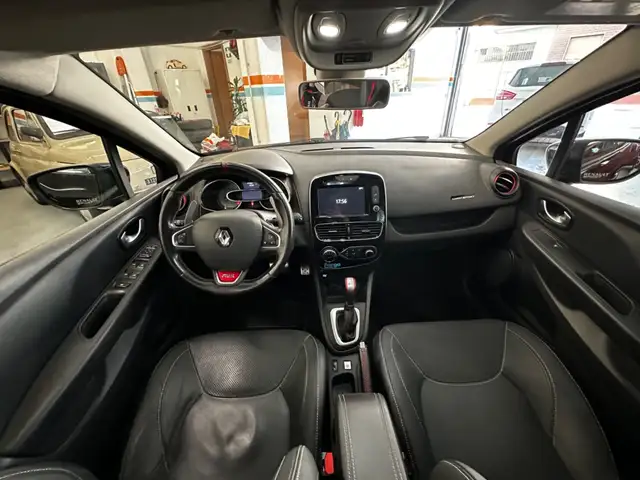 Renault Clio view 14