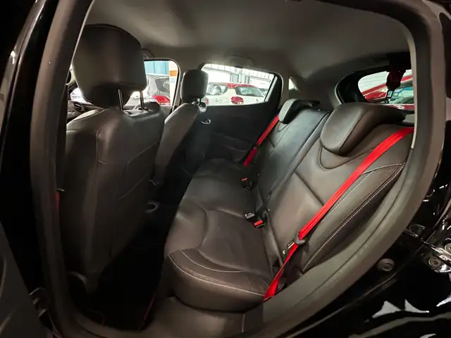 Renault Clio view 13