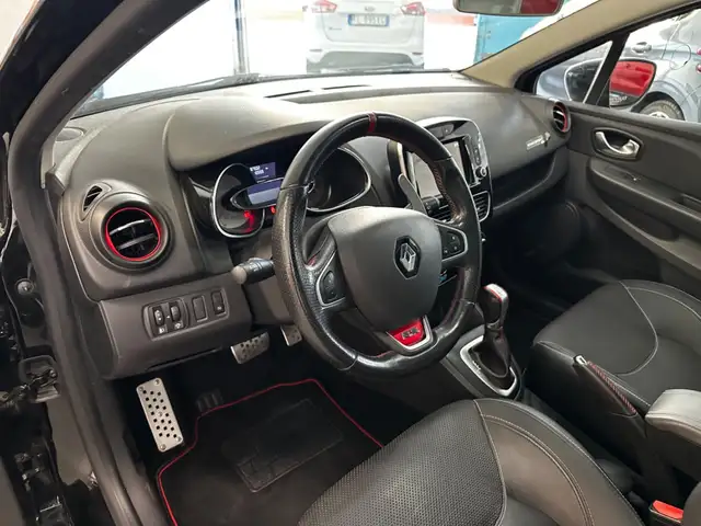 Renault Clio view 11