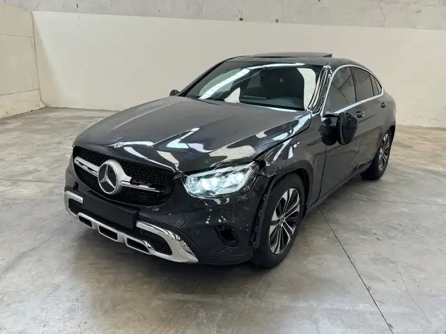 Mercedes-Benz GLC 300 d Coupe 4Matic AMG Line Interieur VA IN MOTO